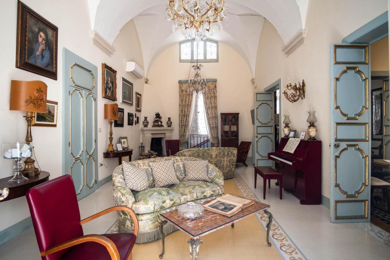 לינה וארוחת בוקר לצ'ה Palazzo Guido מראה חיצוני תמונה