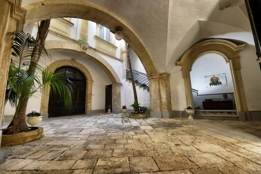 לינה וארוחת בוקר לצ'ה Palazzo Guido מראה חיצוני תמונה